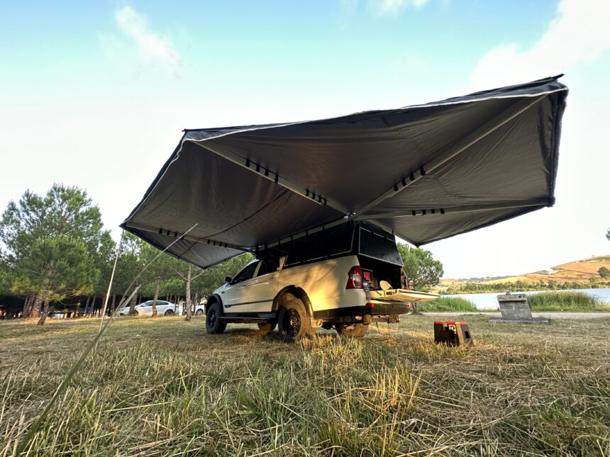 Orbit 270 Araç Yan Tente Araç yan tente, 270 derece açılabilir, güneş ve yağmur koruması