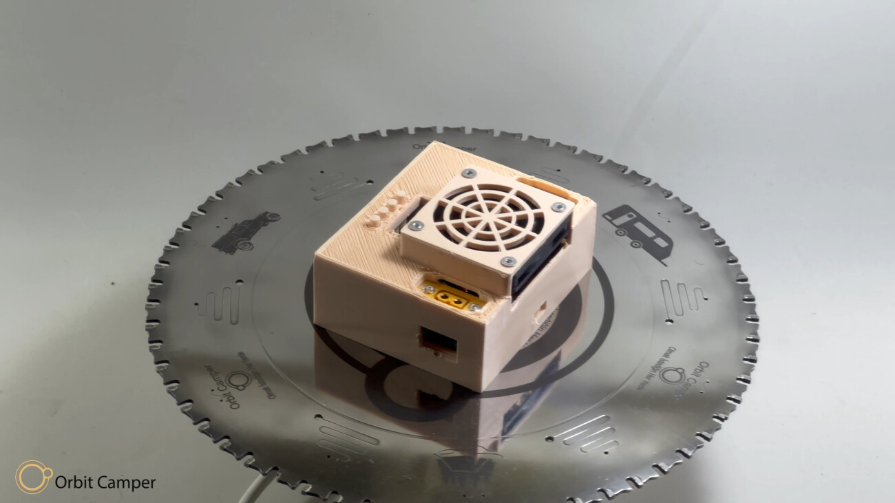 Ayarlanabilir voltaj ve amper değerlerine sahip karavan şarj aleti