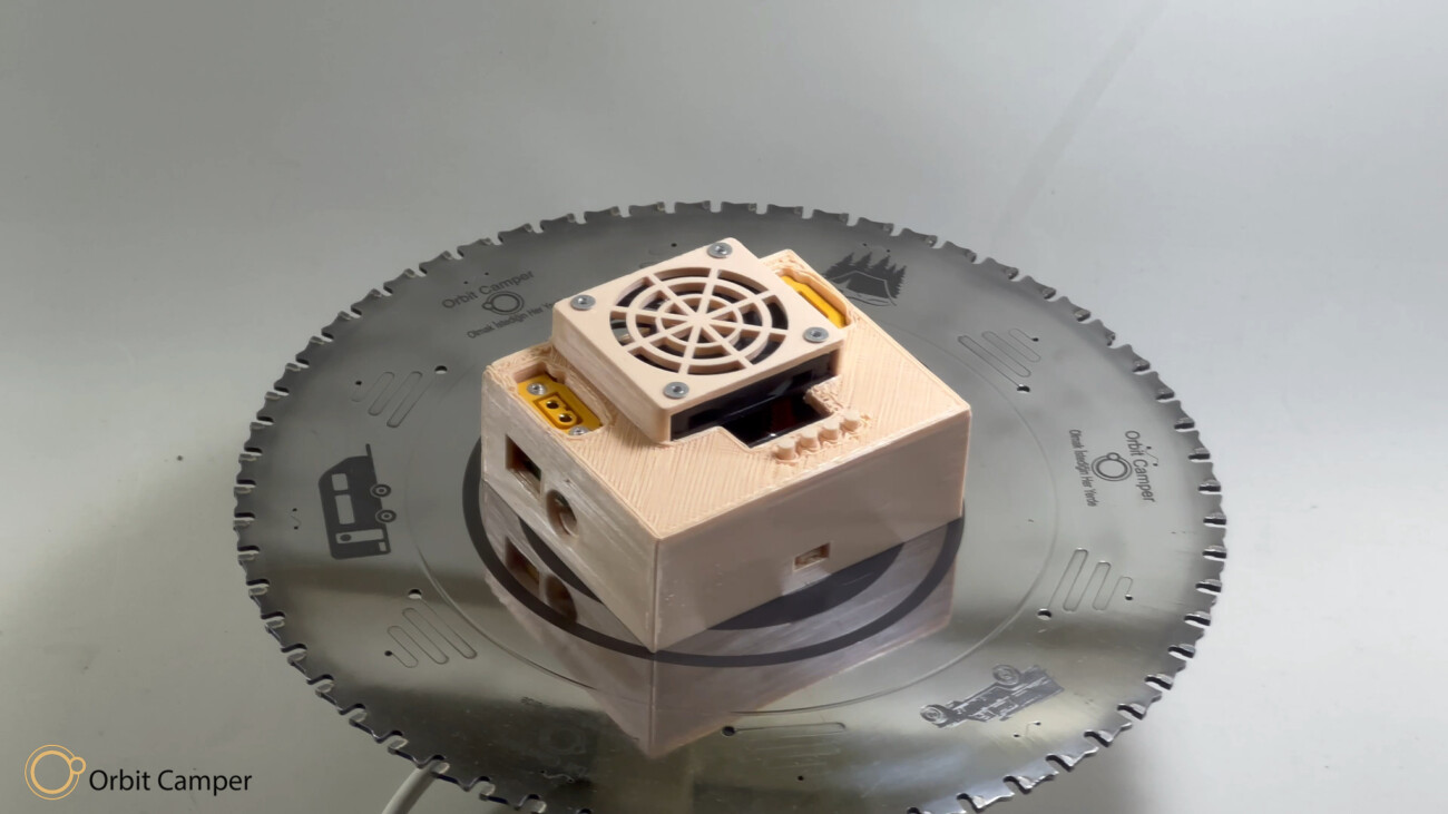 Karavan ve kamp için DC-DC şarj aleti, voltaj ve amper ayarlı.