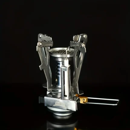 Hafif ve dayanıklı titanyumdan yapılmış mini kamp ocağı.