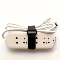 Pratik ve tekrar kullanılabilir cırt bant.