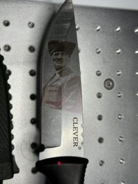 Atatürk temalı, kılıflı, dayanıklı kamp bıçağı.