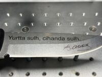 Atatürk temalı, kılıflı, dayanıklı kamp bıçağı.