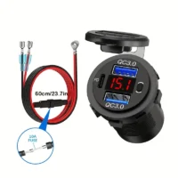 Vidalı USB çıkışı ve entegre voltmetre, araç içi kullanım için ideal.