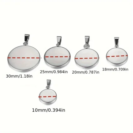 Yuvarlak kolye uçları, şık halkalı tasarım.